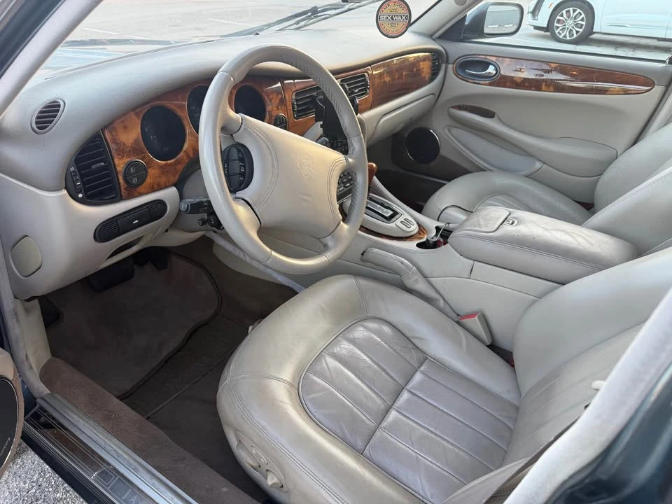 2000 Jaguar X308 XJ - Image 9 of 15
