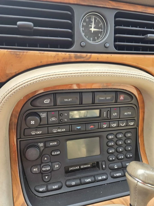 2000 Jaguar X308 XJ - Image 13 of 15