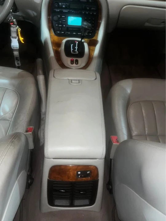 2000 Jaguar X308 XJ - Image 10 of 20