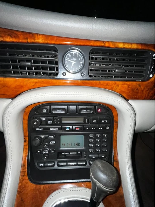 2000 Jaguar X308 XJ - Image 9 of 20