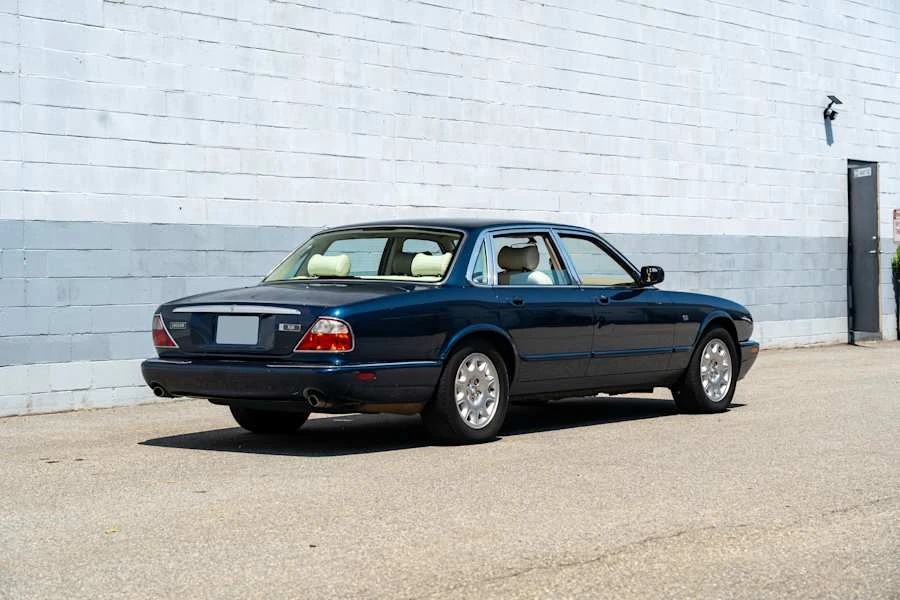 2000 Jaguar X308 XJ - Image 3 of 27