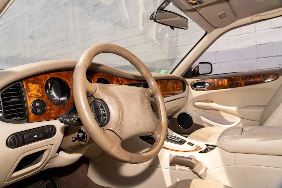 2000 Jaguar X308 XJ - Image 22 of 27