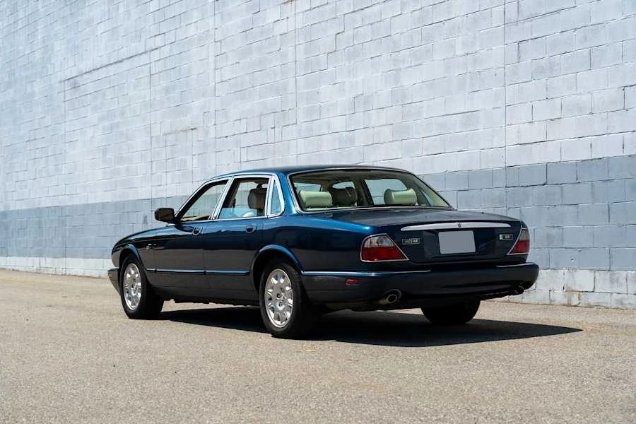 2000 Jaguar X308 XJ - Image 12 of 27
