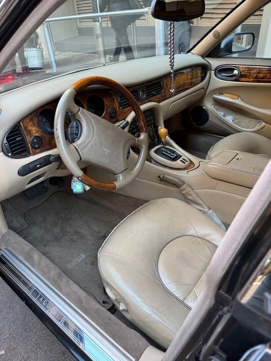 2000 Jaguar X308 XJ - Image 11 of 16
