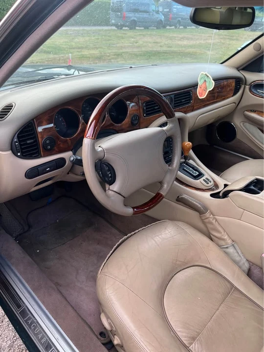 2000 Jaguar X308 XJR - Image 9 of 9