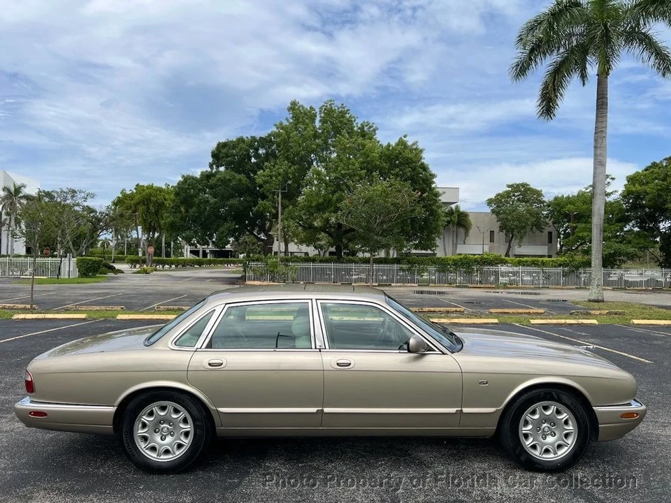 2000 Jaguar XJ Series 4 - Image 6 of 12