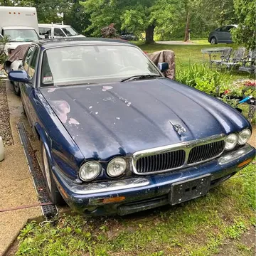 2000 Jaguar XJ8L V8 Luxury Sedan