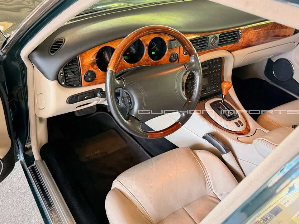 2000 Jaguar X308 XJR - Image 11 of 20