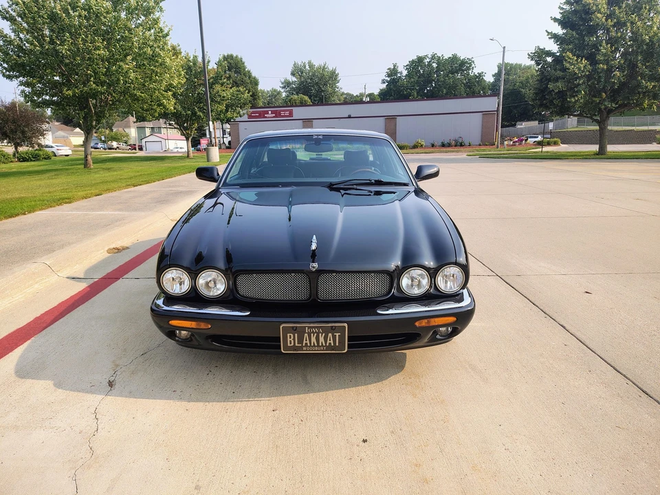 2000 Jaguar X308 XJR - Image 4 of 31