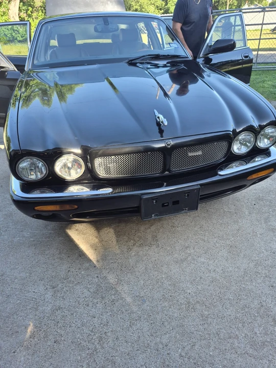 2000 Jaguar X308 XJR - Image 3 of 24