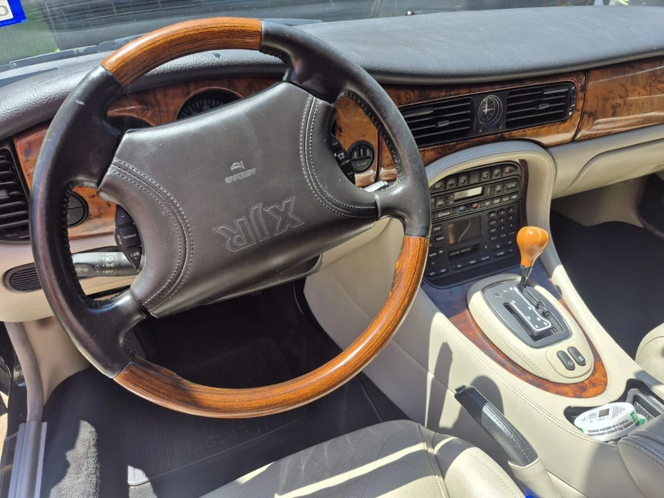 2000 Jaguar X308 XJR - Image 16 of 24