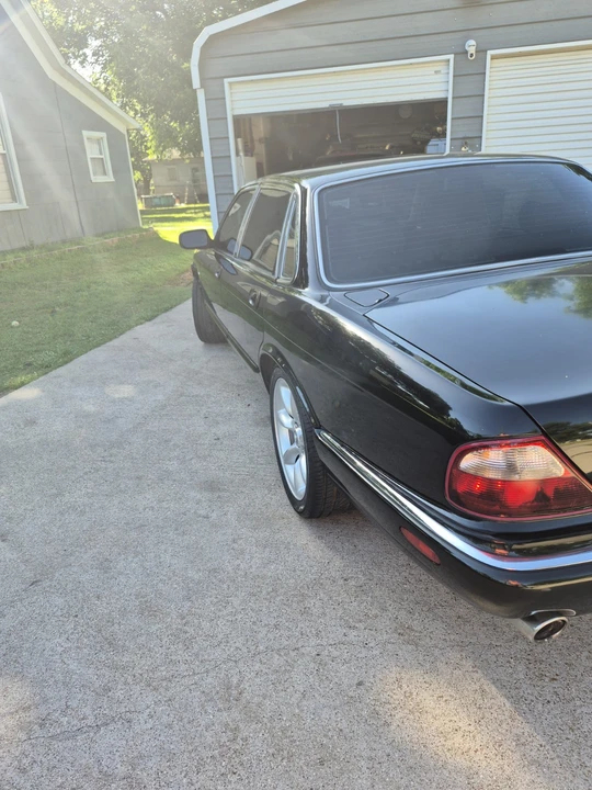 2000 Jaguar X308 XJR - Image 13 of 24