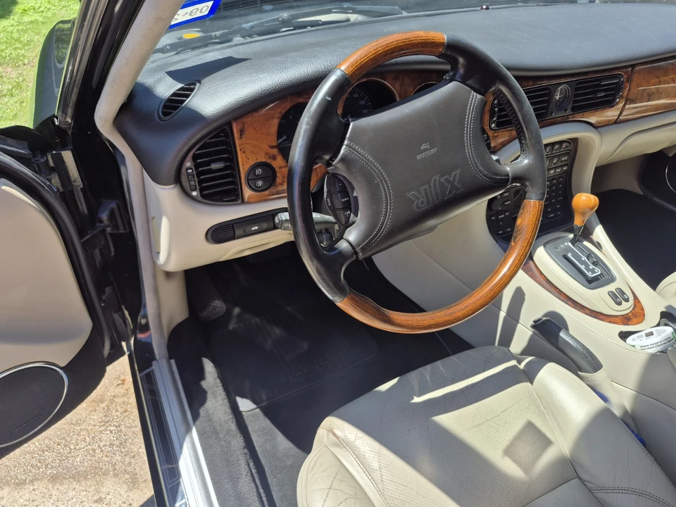 2000 Jaguar X308 XJR - Image 19 of 24
