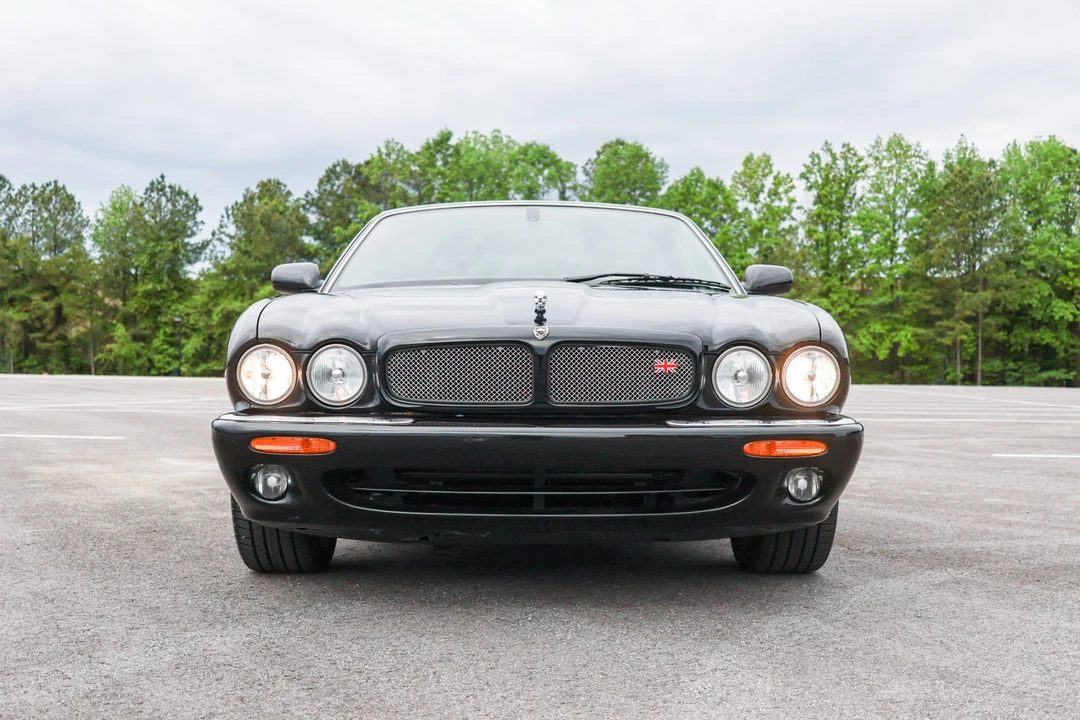 2000 Jaguar X308 XJR - Image 4 of 31