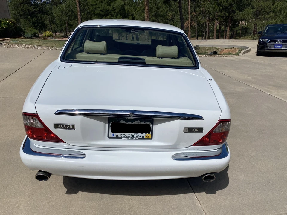 2000 Jaguar X308 XJR - Image 9 of 14