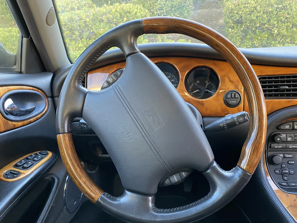 2000 Jaguar X308 XJR - Image 27 of 31