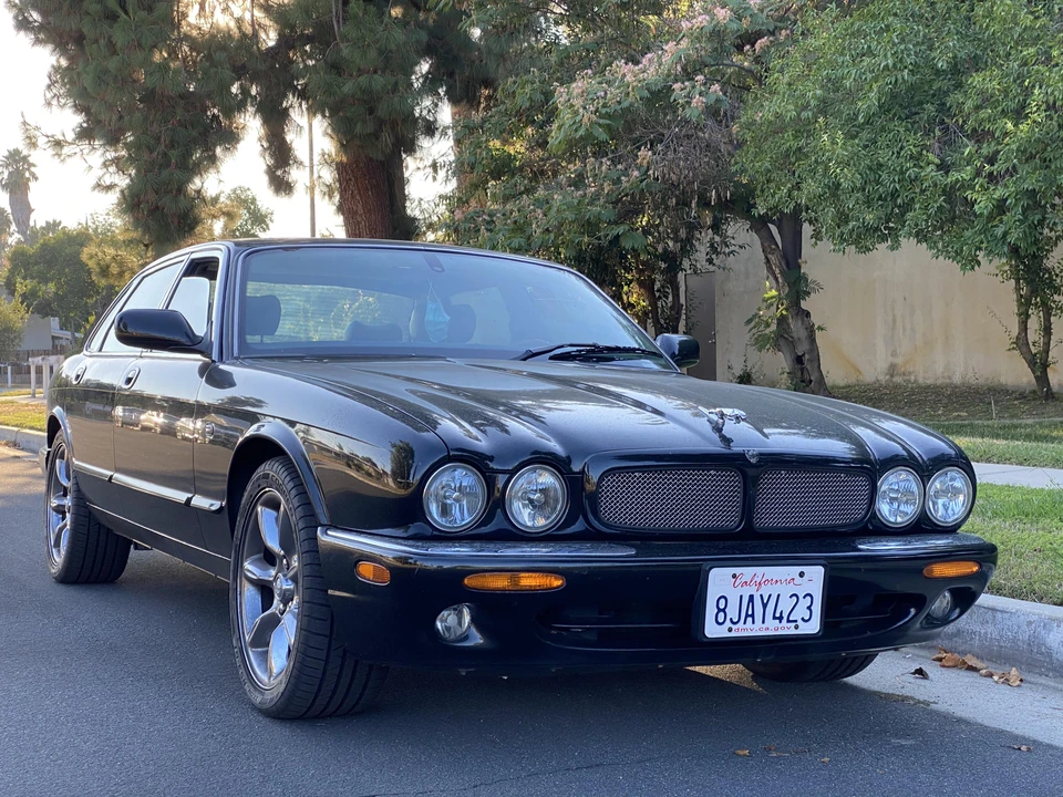 2000 Jaguar X308 XJR - Image 3 of 31