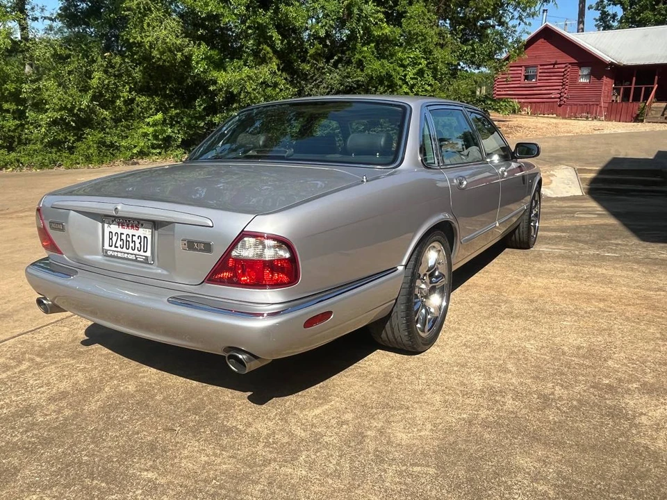 2000 Jaguar X308 XJR - Image 3 of 23