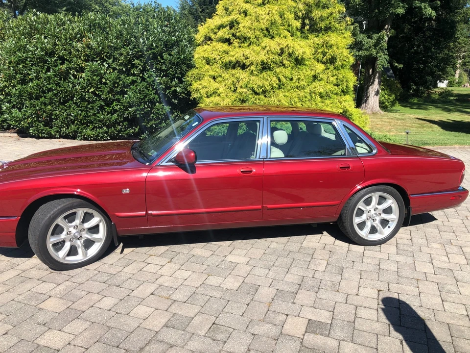 2000 Jaguar X308 XJR - Image 3 of 24