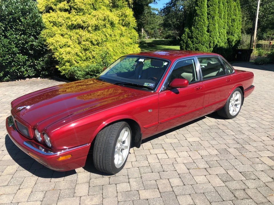 2000 Jaguar X308 XJR - Image 2 of 24