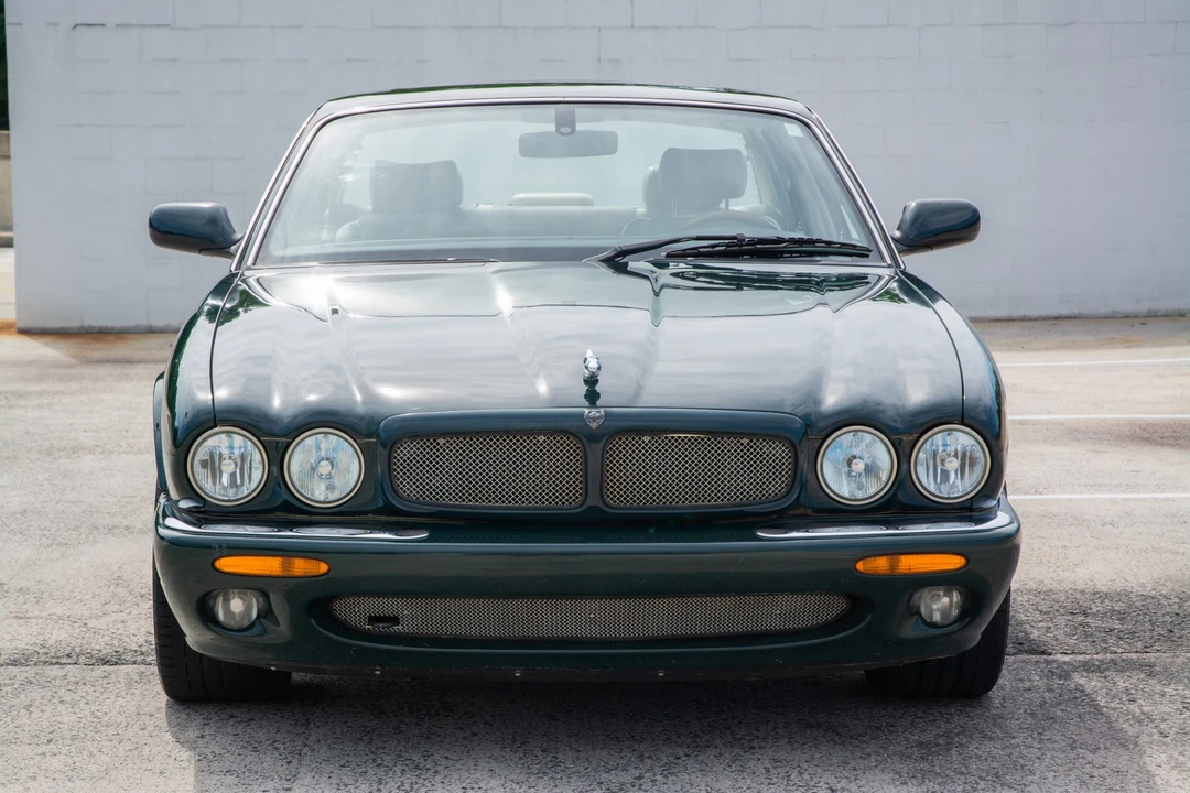 2000 Jaguar X308 XJR - Image 3 of 31