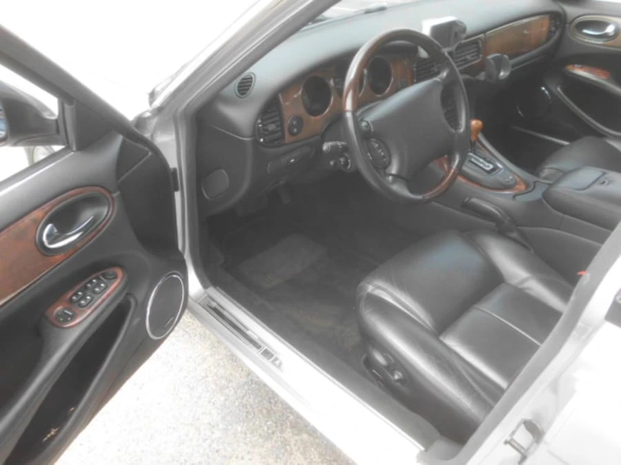 2000 Jaguar X308 XJR - Image 2 of 6
