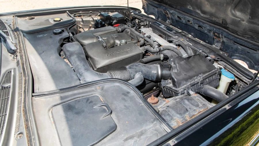 2000 Jaguar X308 XJR - Image 7 of 12