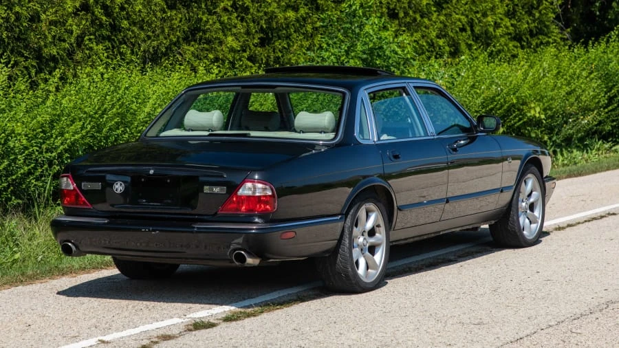 2000 Jaguar X308 XJR - Image 11 of 12