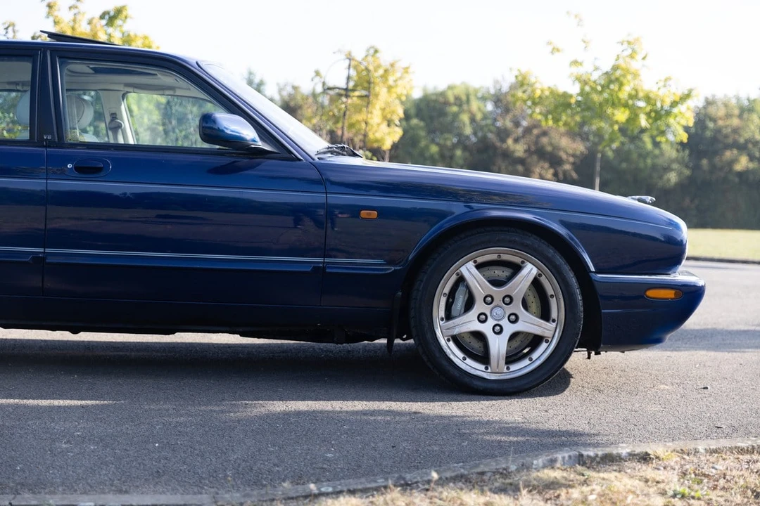 2000 Jaguar X308 XJR - Image 29 of 30