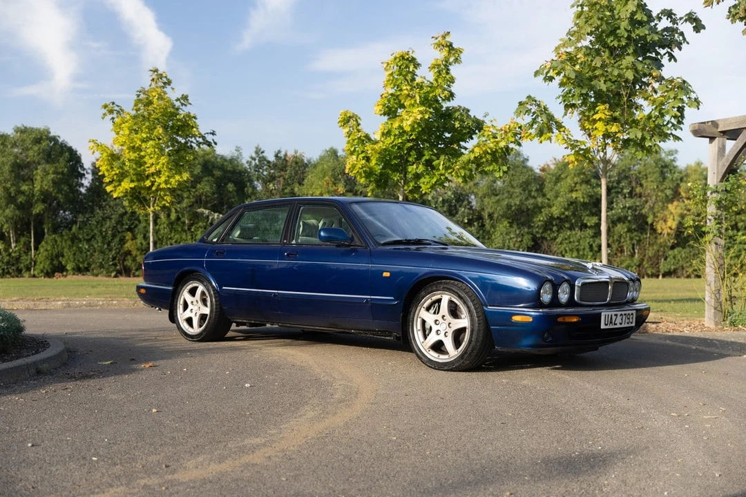 2000 Jaguar X308 XJR - Image 23 of 30