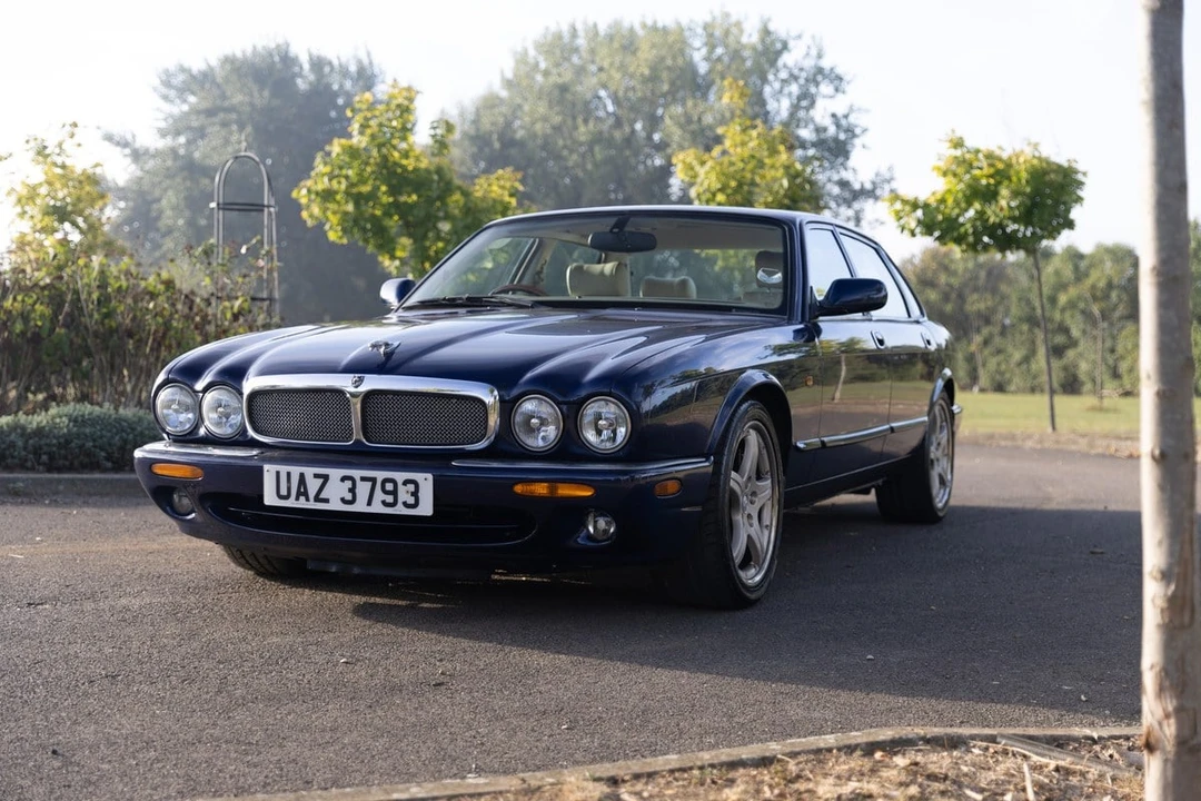 2000 Jaguar X308 XJR - Image 12 of 30