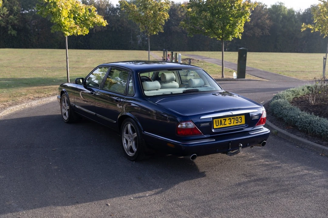2000 Jaguar X308 XJR - Image 5 of 30