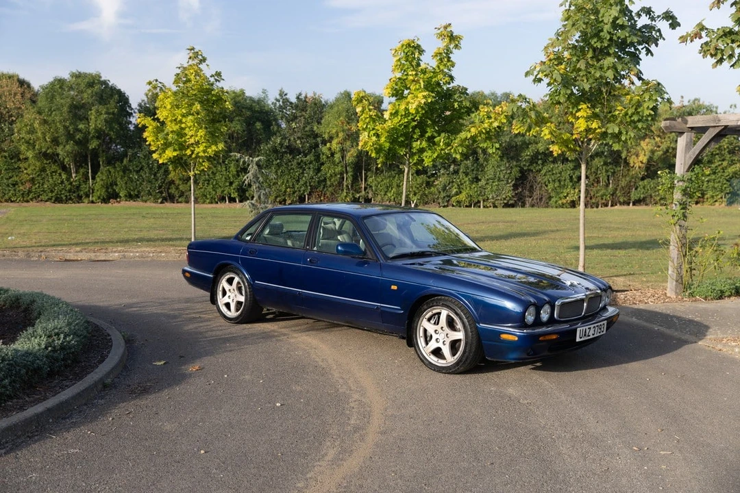 2000 Jaguar X308 XJR - Image 24 of 30