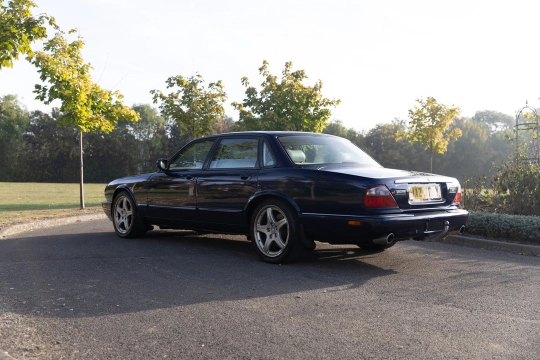 2000 Jaguar X308 XJR - Image 3 of 30