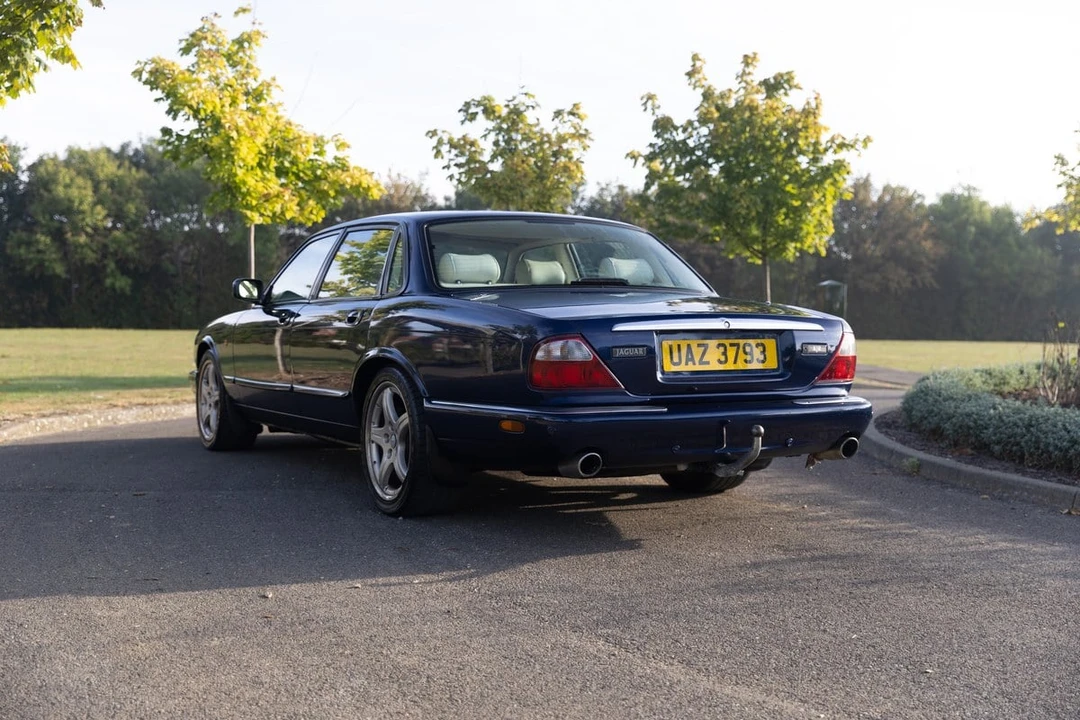 2000 Jaguar X308 XJR - Image 27 of 30
