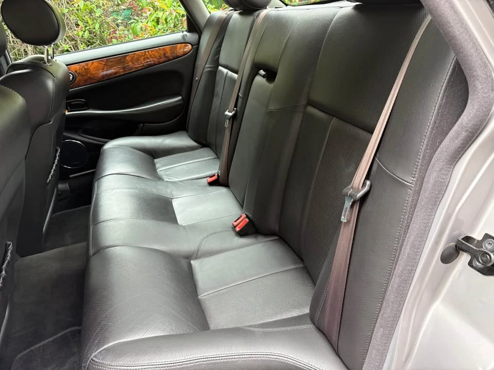 2000 Jaguar X308 XJR - Image 9 of 10