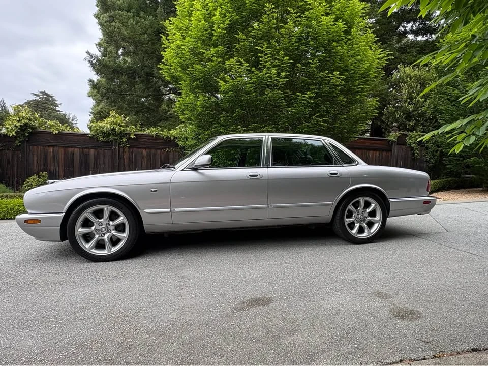 2000 Jaguar X308 XJR - Image 3 of 10