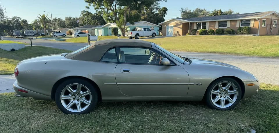 2000 Jaguar X100 XK8 - Image 3 of 4
