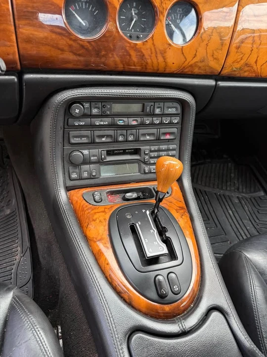 2000 Jaguar X100 XK8 - Image 13 of 13