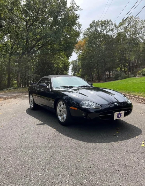 2000 Jaguar X100 XK8 - Image 2 of 10