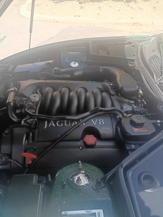 2000 Jaguar X100 XK8 - Image 10 of 18