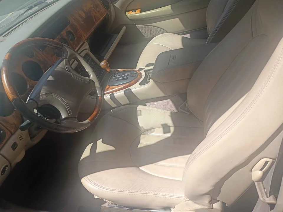 2000 Jaguar X100 XK8 - Image 4 of 18