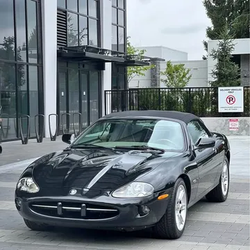 2000 Jaguar XK8