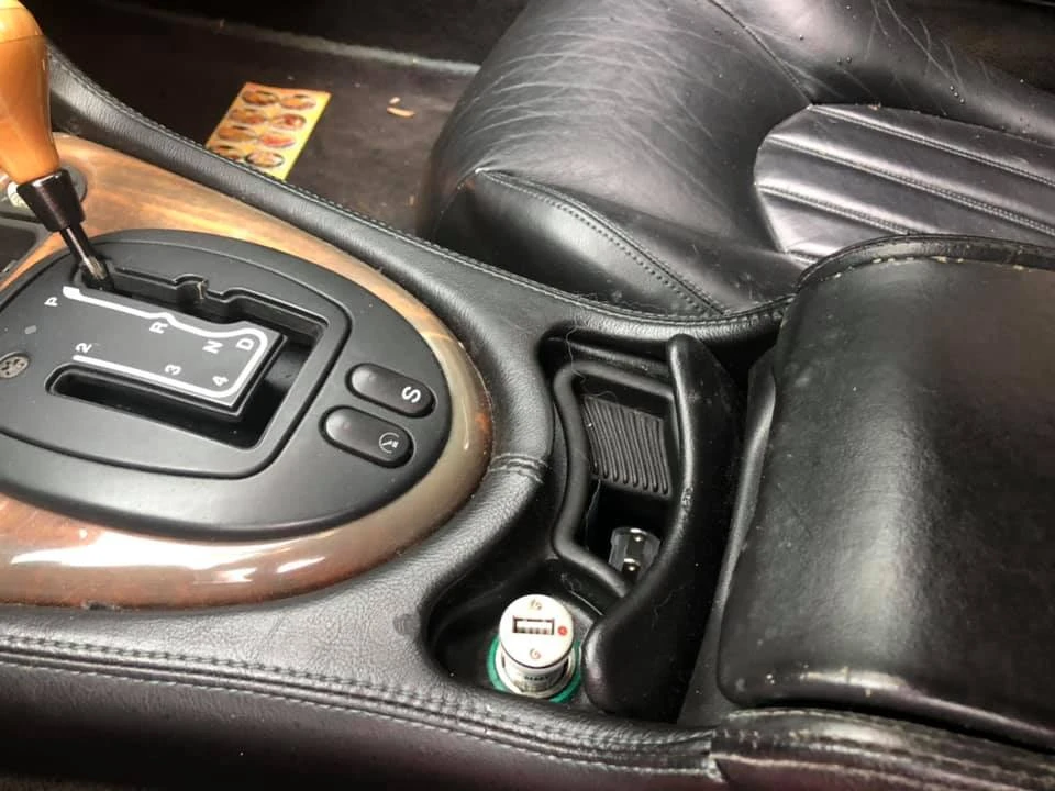 2000 Jaguar X100 XKR - Image 7 of 15