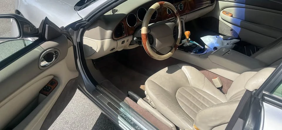 2000 Jaguar X100 XK8 - Image 4 of 7