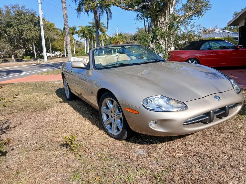 2000 Jaguar X100 XK8 - Image 2 of 3
