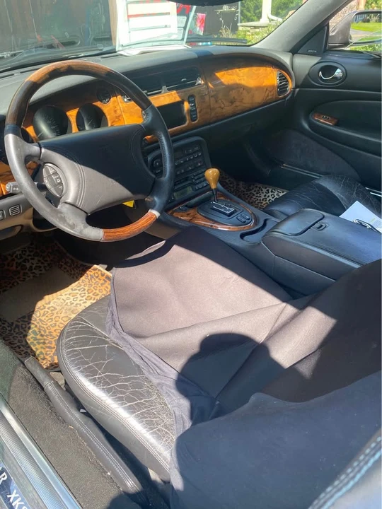 2000 Jaguar X100 XK8 - Image 5 of 7