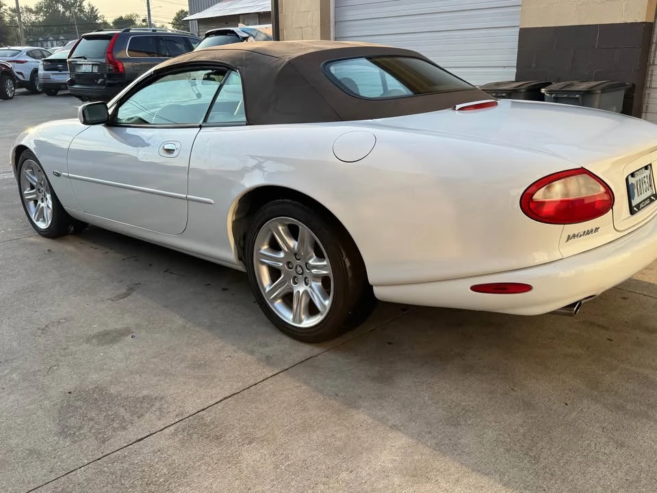 2000 Jaguar X100 XK8 - Image 4 of 9