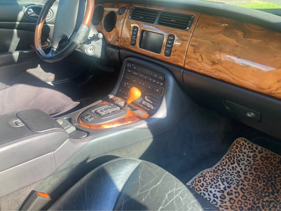 2000 Jaguar X100 XK8 - Image 3 of 3