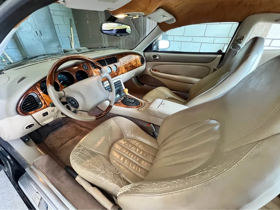 2000 Jaguar X100 XK8 - Image 7 of 9